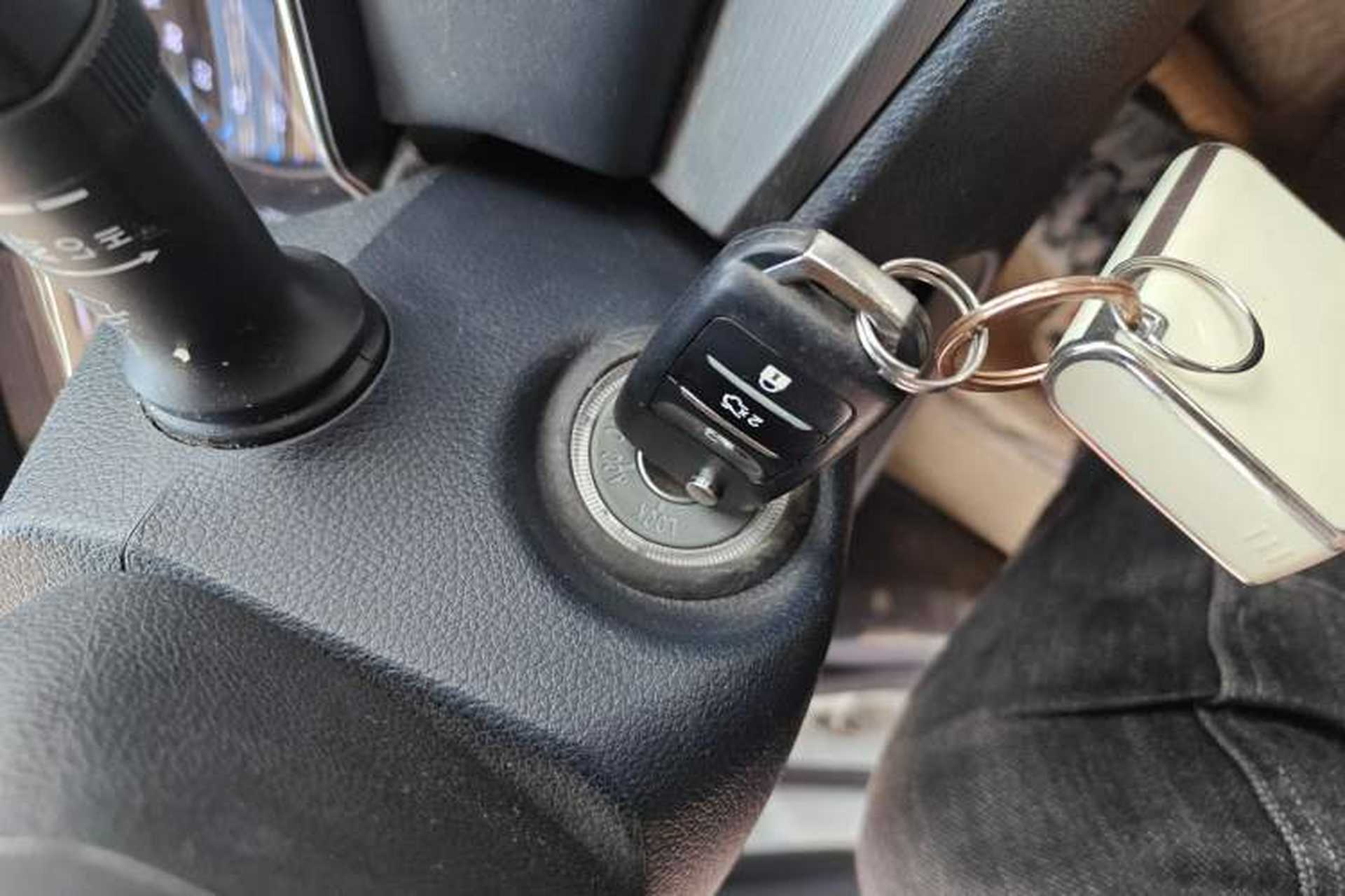 Used CHANGAN OSHAN X7 2020 1.5T Automatic Elite Edition Vehicle Key