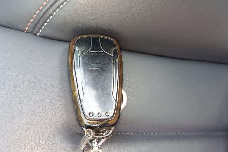 Used CHANGAN OSHAN X7 2020 1.5T Automatic Luxury Version Vehicle Key