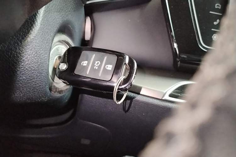 Used CHANGAN OSHAN X7 2020 1.5T Automatic Elite Edition Vehicle Key