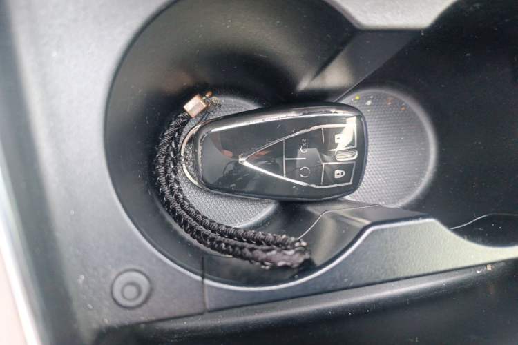 Used CHANGAN OSHAN X7 2020 1.5T Automatic Luxury Version Vehicle Key