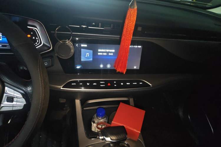 Used CHANGAN OSHAN X7 2021 1.5T Automatic Luxury Model Audio And AC Panel