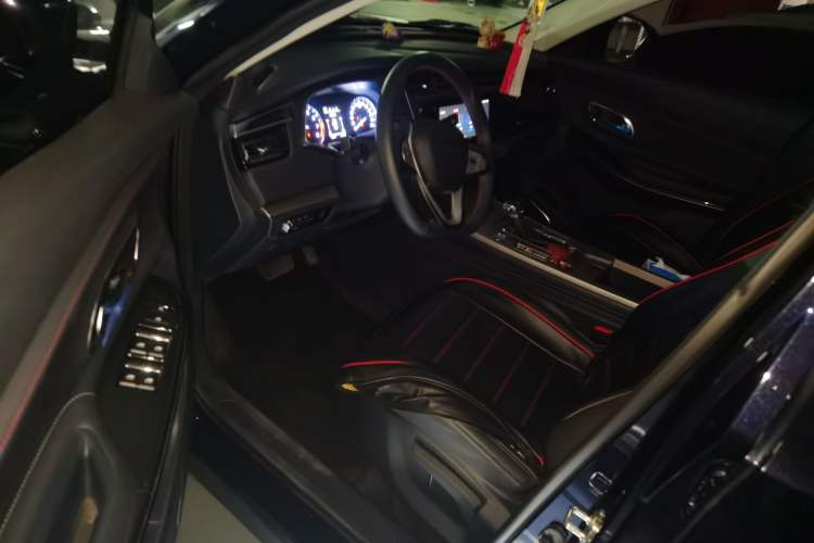 Used CHANGAN OSHAN X7 2021 1.5T Automatic Luxury Version Driver Seat