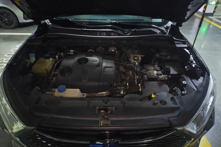 Used CHANGAN OSHAN X7 2021 1.5T Automatic Luxury Model Engine Bay