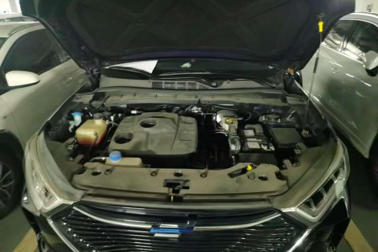 Used CHANGAN OSHAN X7 2021 1.5T Automatic Luxury Version Engine Bay