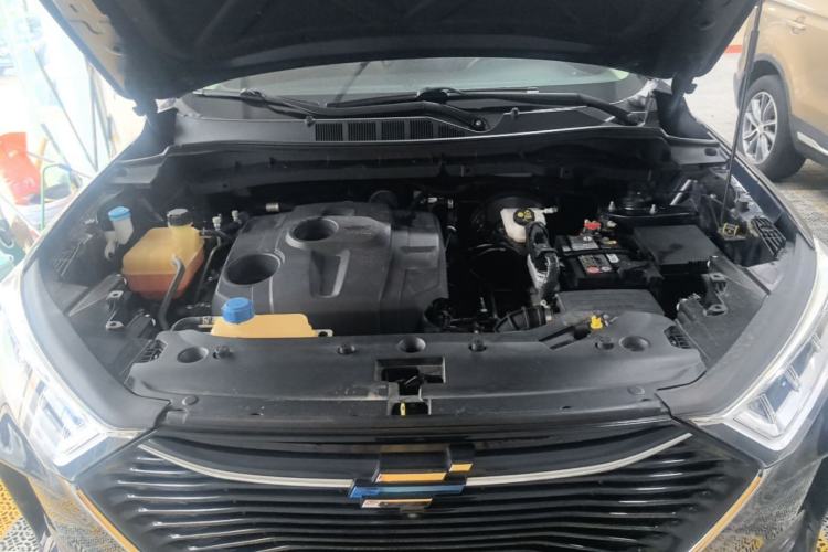 Used CHANGAN OSHAN X7 2021 1.5T Automatic Luxury Model Engine Bay