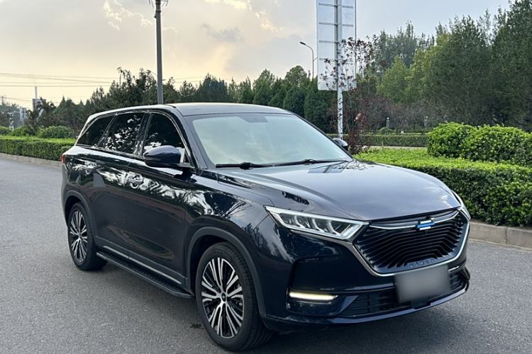 Used CHANGAN OSHAN X7 2021 1.5T Automatic Luxury Version Exterior 2