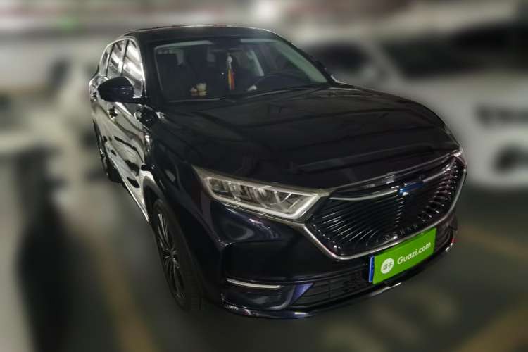 Used CHANGAN OSHAN X7 2021 1.5T Automatic Luxury Version Front Right 45 Deg