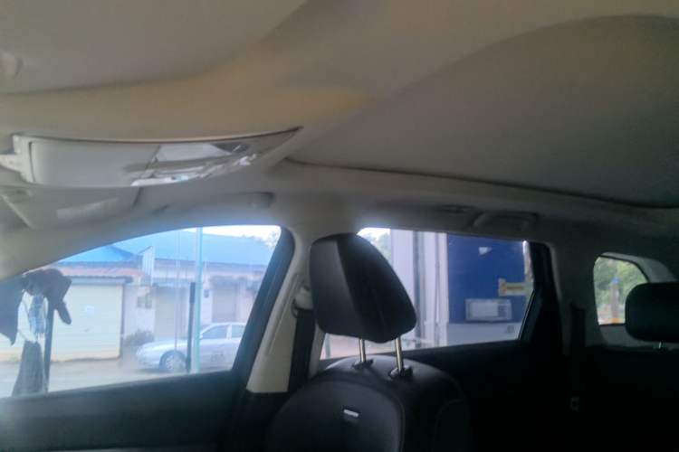 Used CHANGAN OSHAN X7 2021 1.5T Automatic Luxury Model Headliner