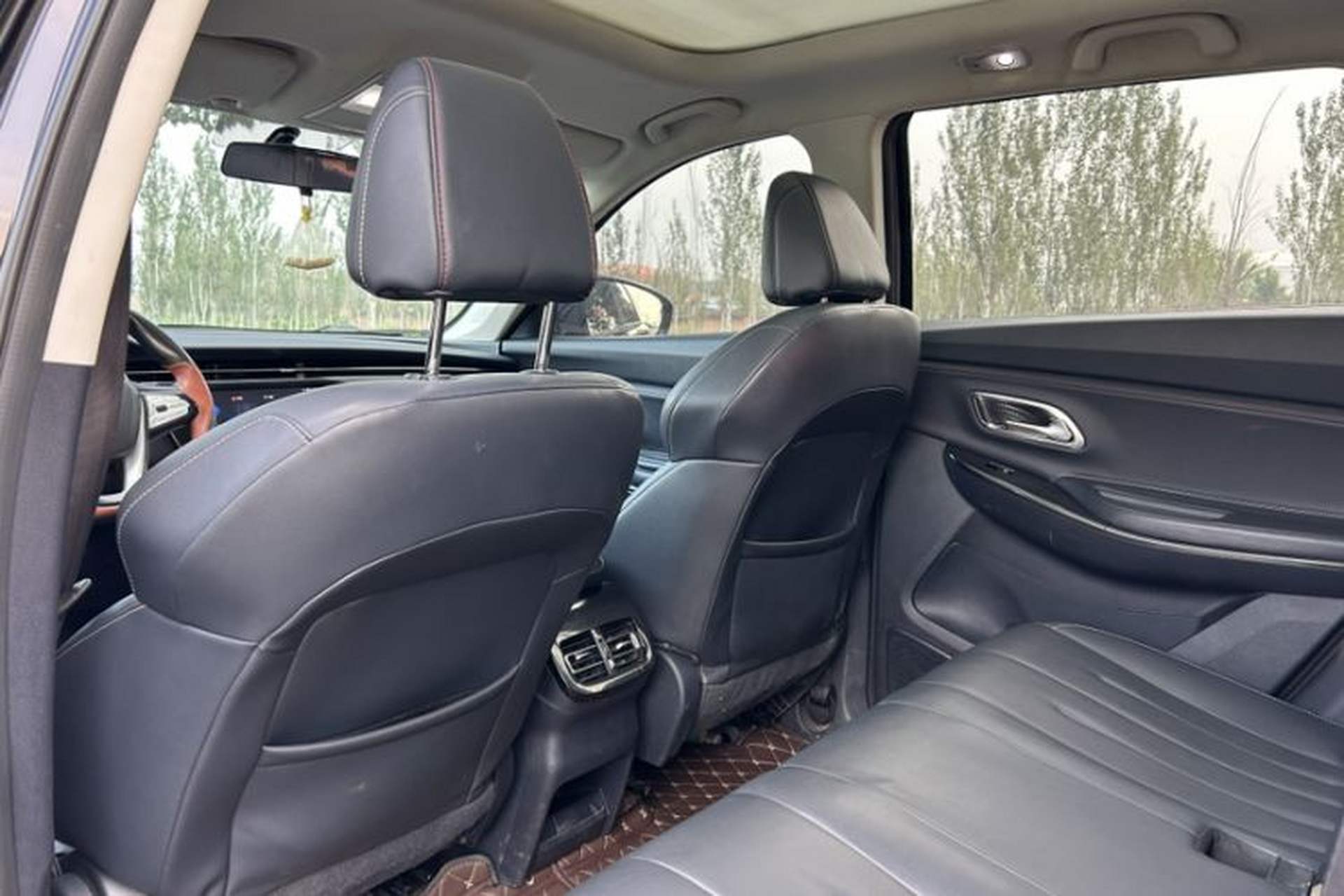 Used CHANGAN OSHAN X7 2021 1.5T Automatic Luxury Version Interior 3