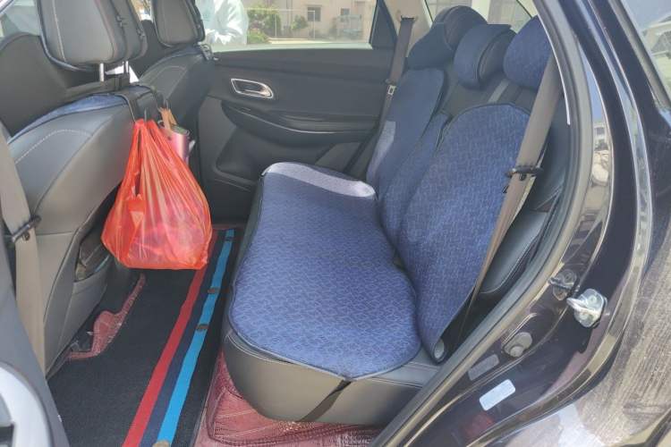Used CHANGAN OSHAN X7 2021 1.5T Automatic Luxury Model Left Rear Seat