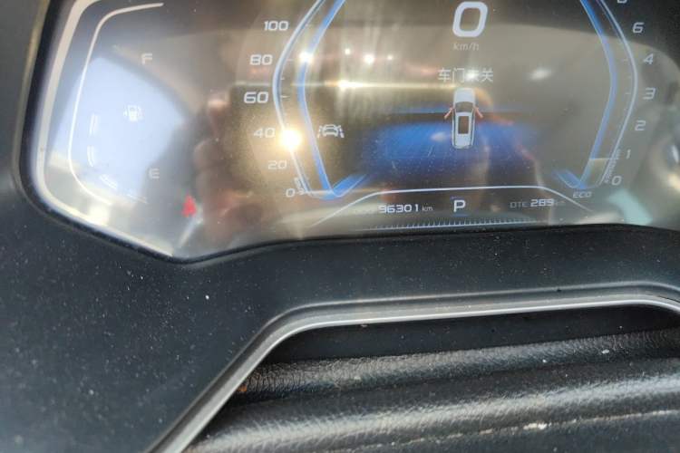 Used CHANGAN OSHAN X7 2021 1.5T Automatic Luxury Model Odometer Close Up