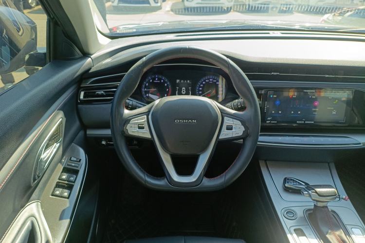 Used CHANGAN OSHAN X7 2021 1.5T Automatic Luxury Version Steering Wheel