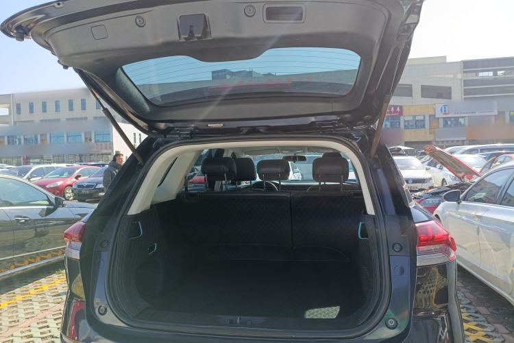 Used CHANGAN OSHAN X7 2021 1.5T Automatic Luxury Version Trunk