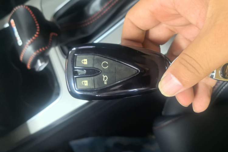 Used CHANGAN OSHAN X7 2021 1.5T Automatic Luxury Model Vehicle Key