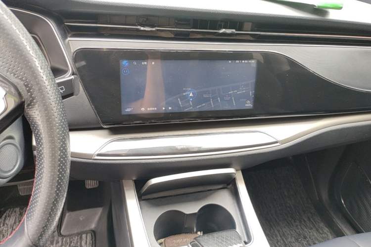 Used CHANGAN OSHAN X7 2021 1.5T Automatic Luxury Model Audio And AC Panel