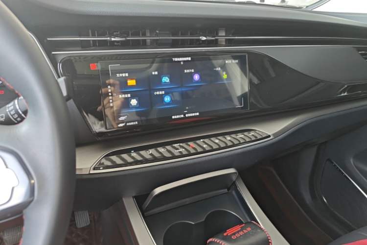 Used CHANGAN OSHAN X7 2021 1.5T Automatic Luxury Version Audio And AC Panel