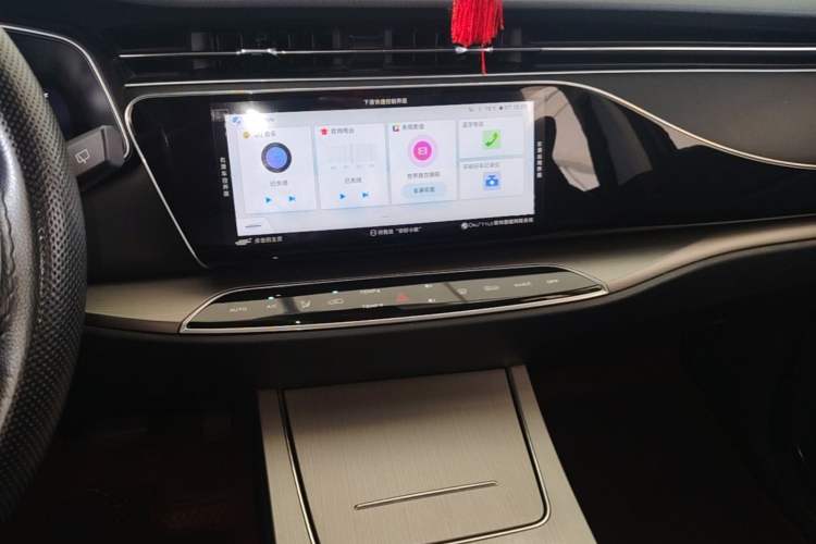 Used CHANGAN OSHAN X7 2021 1.5T Space Freedom Edition with Automatic Parking and Facial Recognition Audio And AC Panel