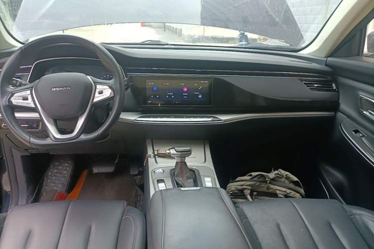 Used CHANGAN OSHAN X7 2021 1.5T Automatic Luxury Version Audio And AC Panel