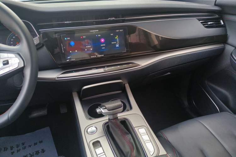 Used CHANGAN OSHAN X7 2021 1.5T Automatic Luxury Version Audio And AC Panel