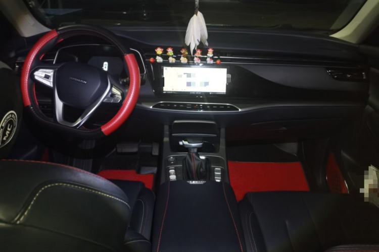 Used CHANGAN OSHAN X7 2021 1.5T Automatic Luxury Model Center Console