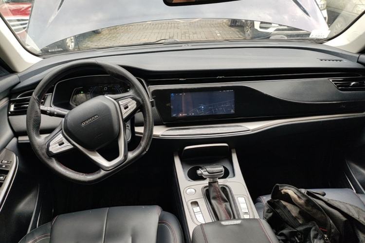 Used CHANGAN OSHAN X7 2021 1.5T Automatic Luxury Model Center Console