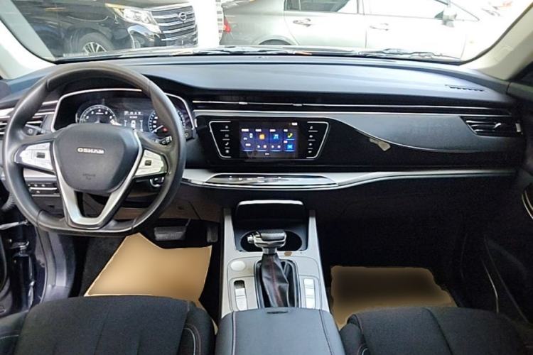 Used CHANGAN OSHAN X7 2021 1.5T Automatic Elite Edition Center Console