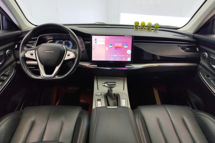 Used CHANGAN OSHAN X7 2021 1.5T Automatic Luxury Model Center Console