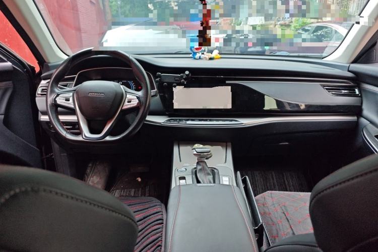 Used CHANGAN OSHAN X7 2021 1.5T Automatic Luxury Model Center Console