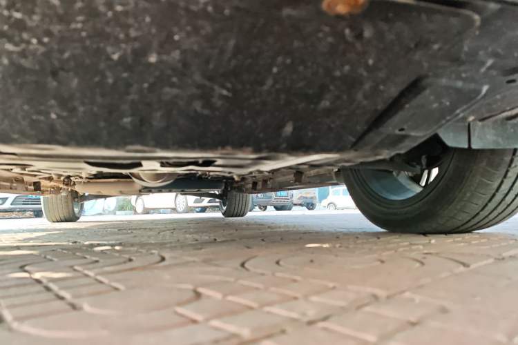 Used CHANGAN OSHAN X7 2021 1.5T Automatic Geeker Edition Chassis Front Left