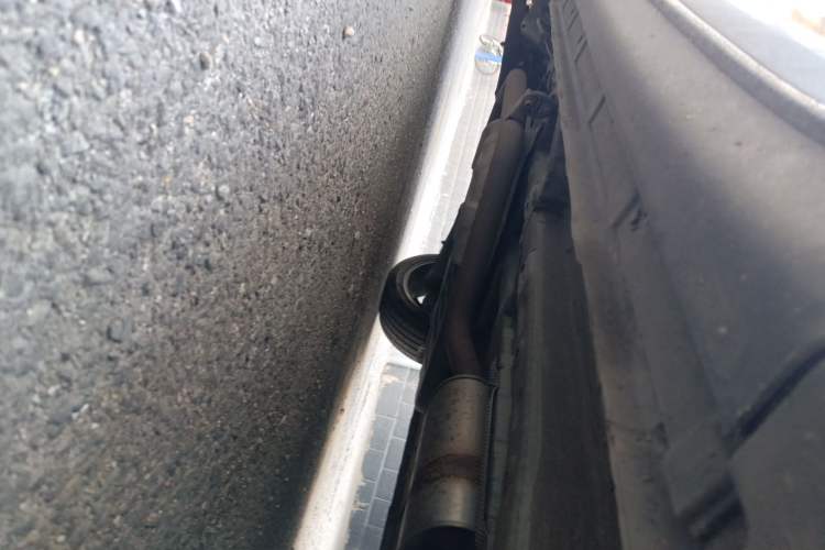 Used CHANGAN OSHAN X7 2021 1.5T Automatic Pilot Version Chassis Front Right