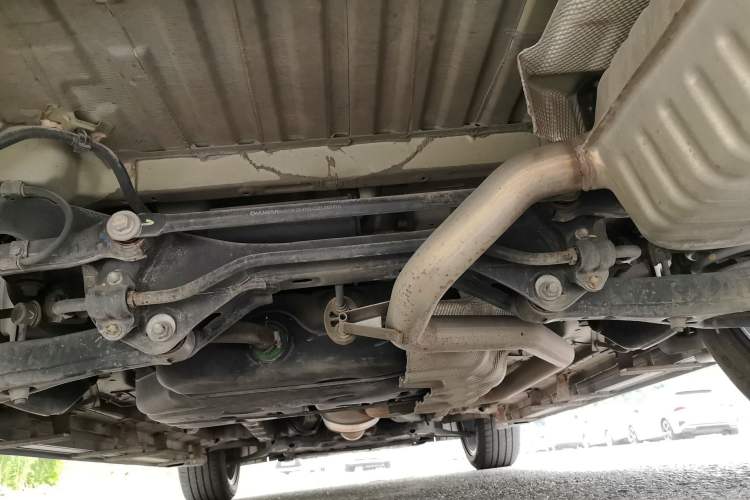 Used CHANGAN OSHAN X7 2021 1.5T Automatic Luxury Version Chassis Rear