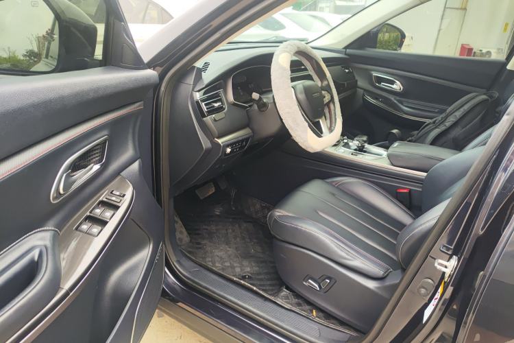 Used CHANGAN OSHAN X7 2021 1.5T Space Freedom Edition with Automatic Parking and Facial Recognition Driver Seat