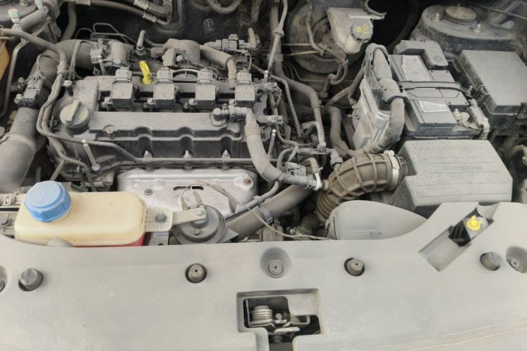 Used CHANGAN OSHAN X7 2021 1.5T Automatic Elite Edition Engine Bay