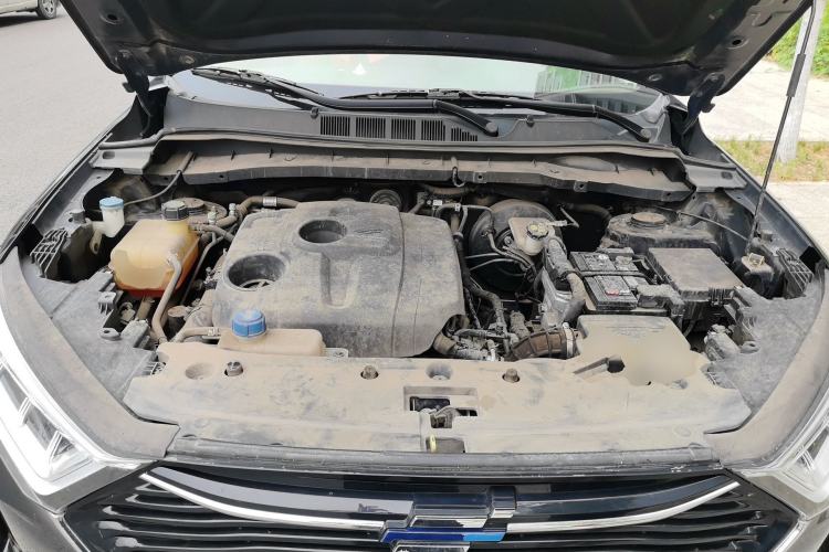 Used CHANGAN OSHAN X7 2021 1.5T Automatic Luxury Version Engine Bay