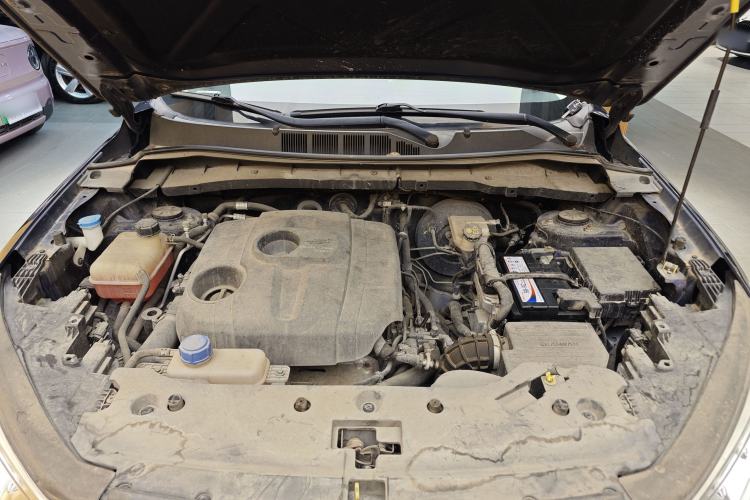 Used CHANGAN OSHAN X7 2021 1.5T Manual Luxury Version Engine Bay
