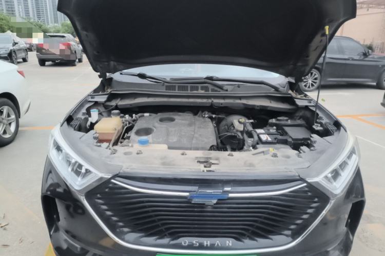 Used CHANGAN OSHAN X7 2021 1.5T Automatic Luxury Version Engine Bay