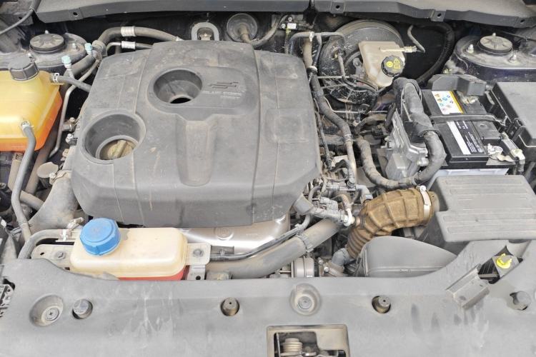 Used CHANGAN OSHAN X7 2021 1.5T Automatic Luxury Model Engine Bay