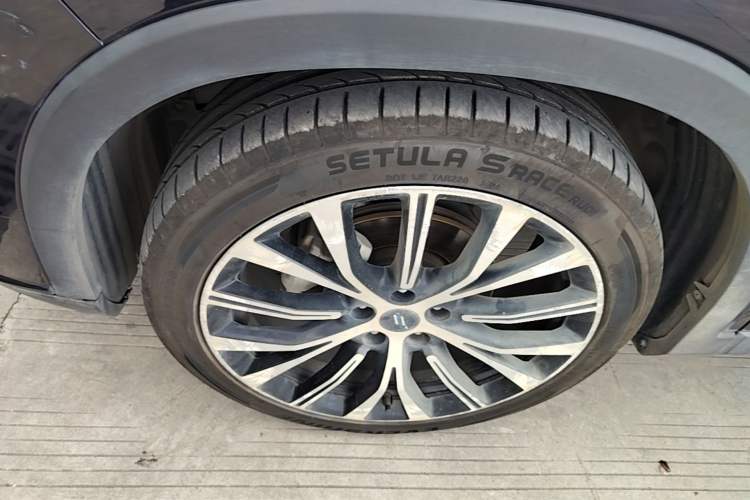 Used CHANGAN OSHAN X7 2021 1.5T Space Freedom Edition with Automatic Parking and Facial Recognition Exterior 4