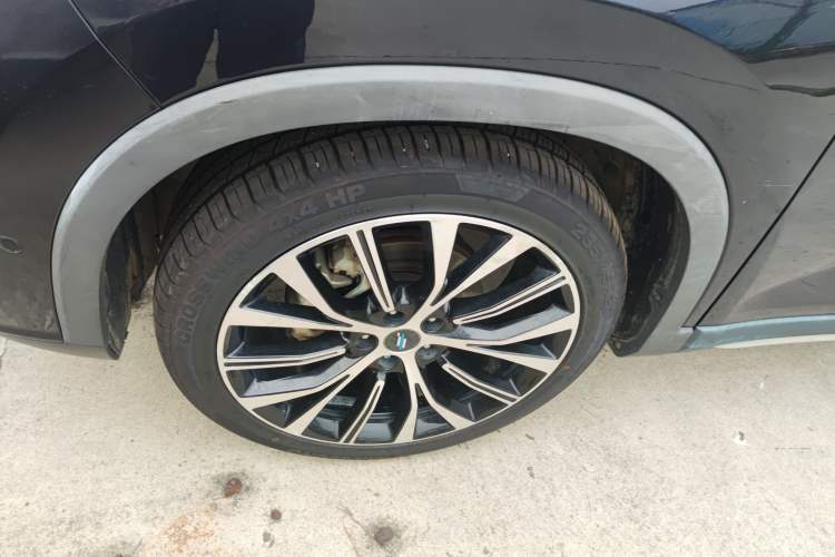 Used CHANGAN OSHAN X7 2021 1.5T Space Freedom Edition with Automatic Parking and Facial Recognition Exterior 4