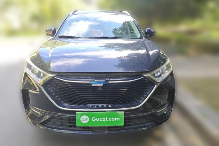 Used CHANGAN OSHAN X7 2021 1.5T Automatic Luxury Model Front