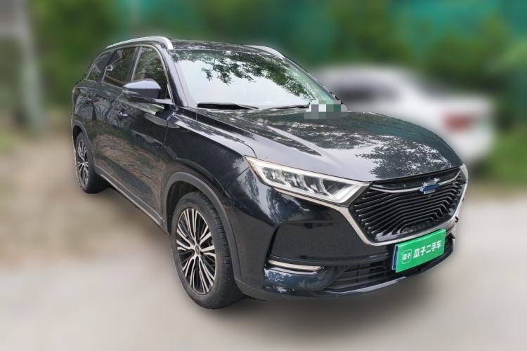 Used CHANGAN OSHAN X7 2021 1.5T Automatic Luxury Model Front Right 45 Deg