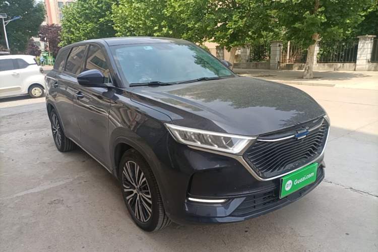 Used CHANGAN OSHAN X7 2021 1.5T Automatic Luxury Version Front Right 45 Deg