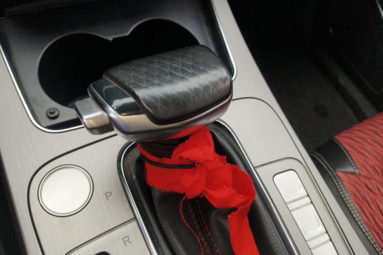 Used CHANGAN OSHAN X7 2021 1.5T Automatic Elite Edition Gear Lever