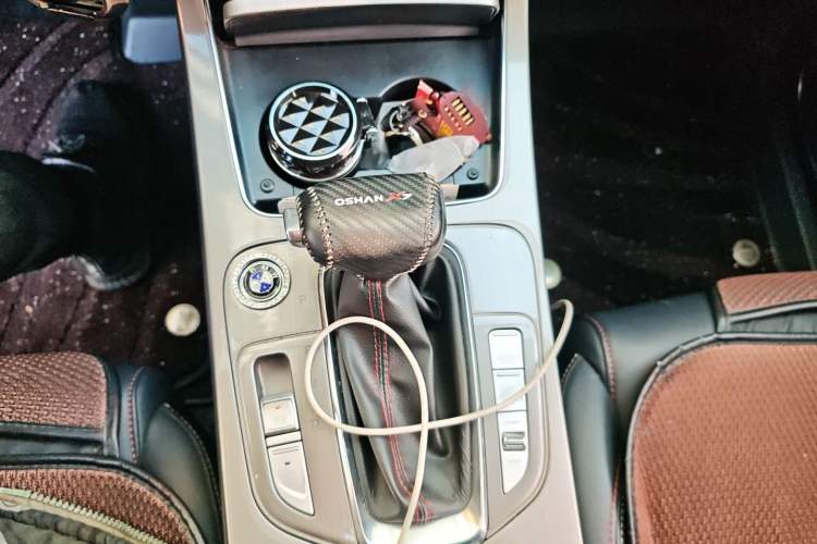 Used CHANGAN OSHAN X7 2021 1.5T Automatic Geeker Edition Gear Lever