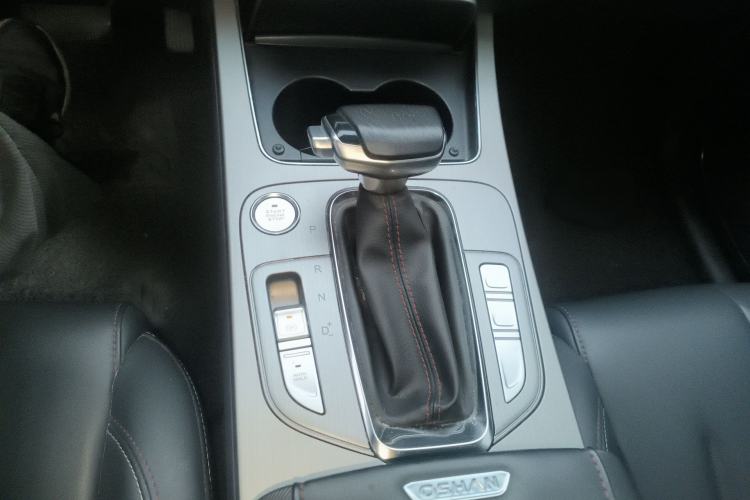 Used CHANGAN OSHAN X7 2021 1.5T Automatic Luxury Version Gear Lever