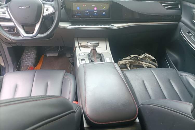 Used CHANGAN OSHAN X7 2021 1.5T Automatic Luxury Version Gear Lever