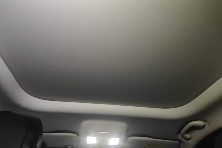 Used CHANGAN OSHAN X7 2021 1.5T Manual Luxury Version Headliner