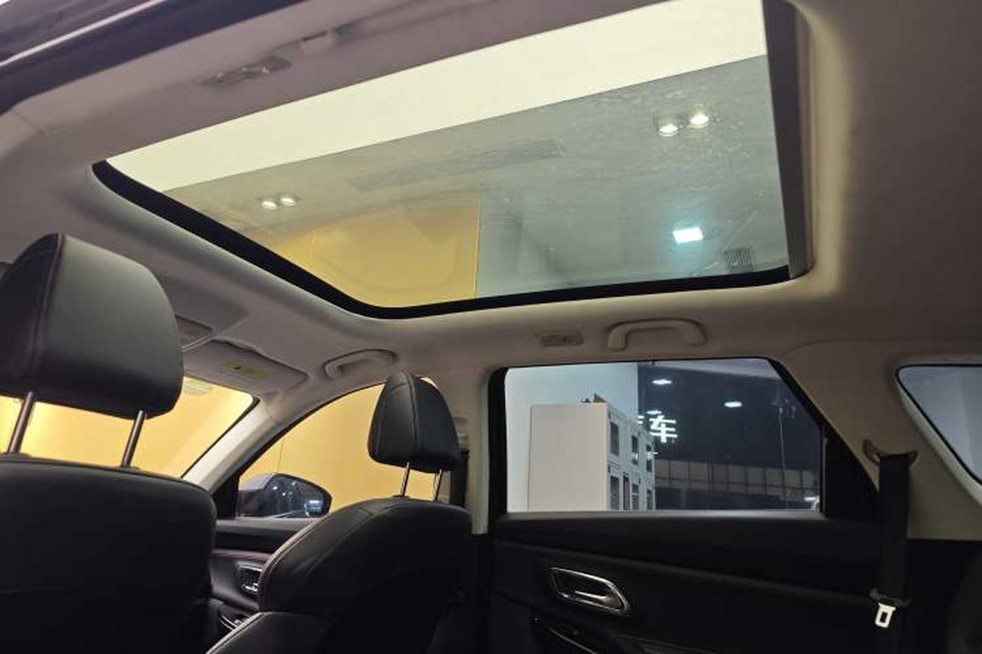 Used CHANGAN OSHAN X7 2021 1.5T Manual Luxury Version Headliner