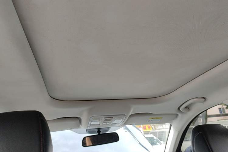Used CHANGAN OSHAN X7 2021 1.5T Automatic Luxury Model Headliner