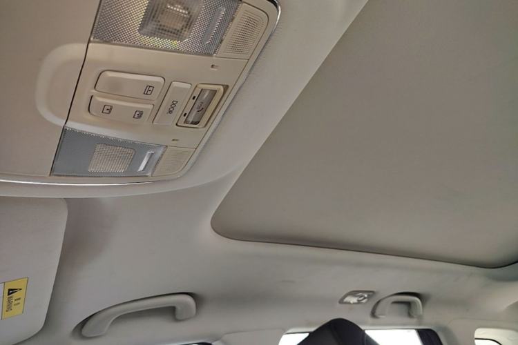 Used CHANGAN OSHAN X7 2021 1.5T Space Freedom Edition with Automatic Parking and Facial Recognition Headliner